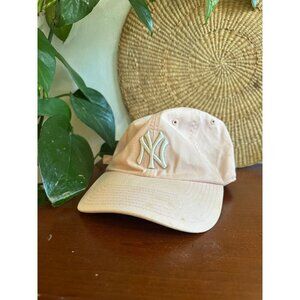 Women’s New York Yankee pink baseball hat